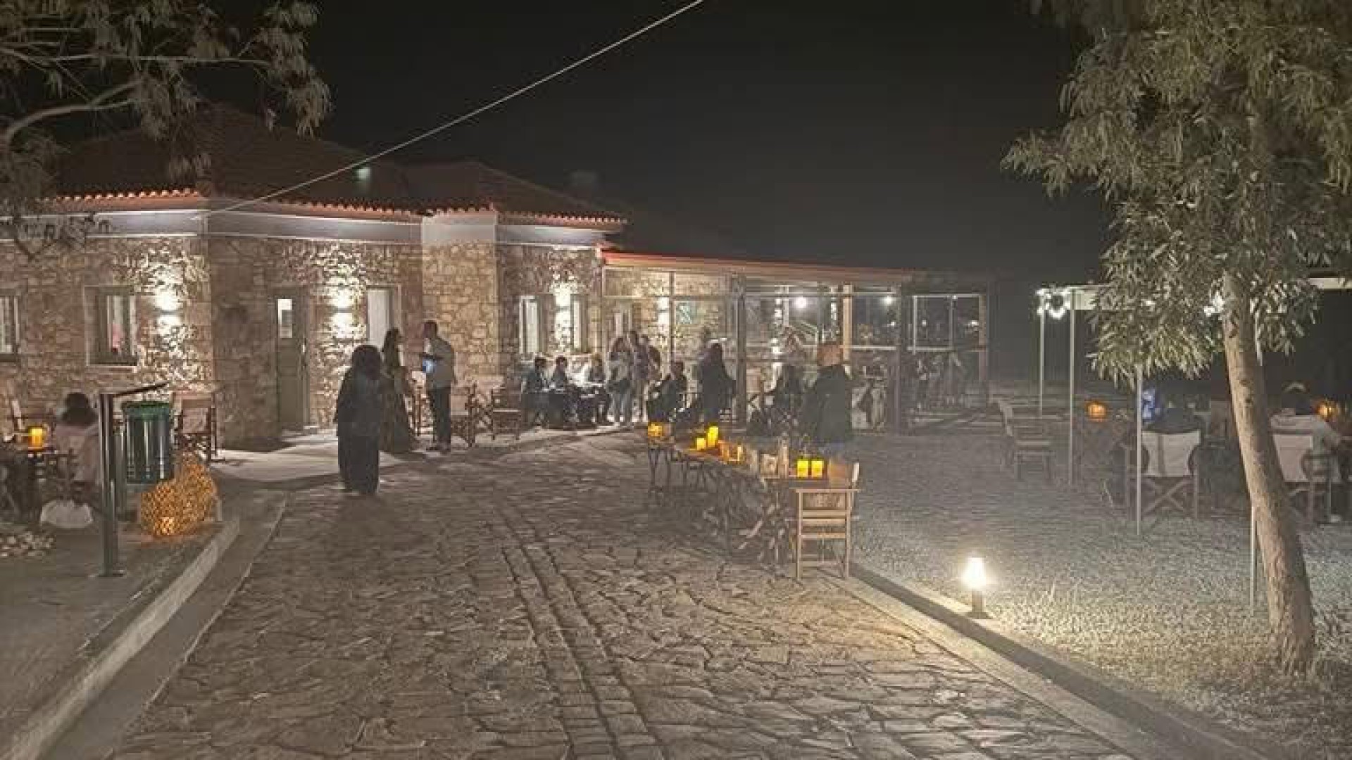 Βραδινή ξενάγηση στους πεζοπόρους